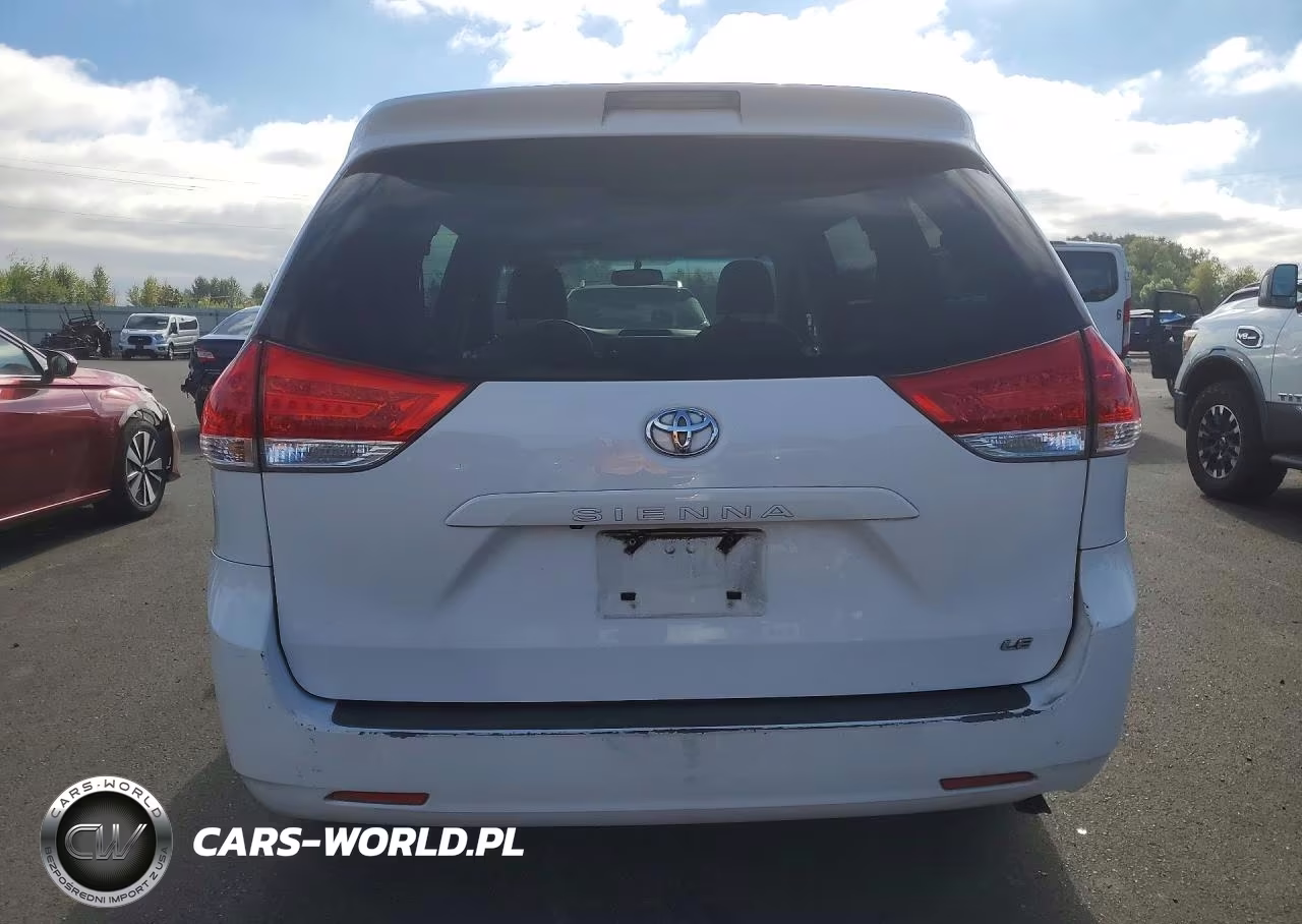 2012 Toyota Sienna Le VIN:5TDKK3DC7CS219337 - 6