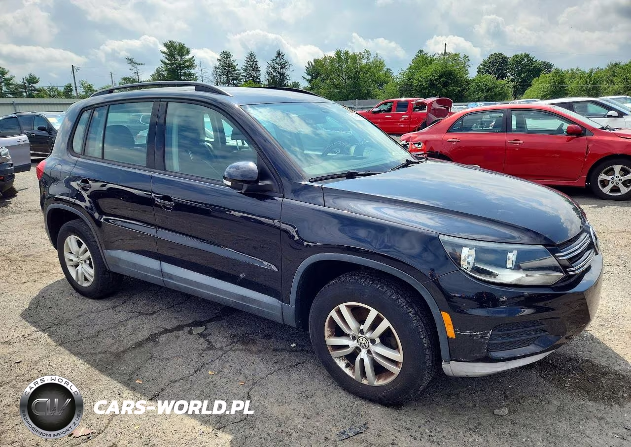 2016 Volkswagen Tiguan S VIN:WVGBV7AX4GW579463 - 4