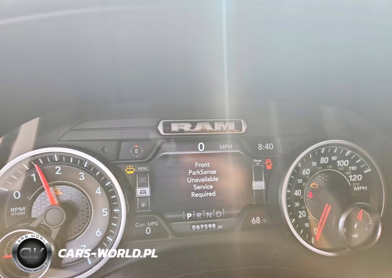 2019 Ram 1500 Laramie VIN:1C6SRFJT8KN586051 - 9