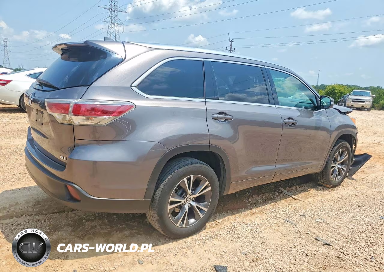 2016 Toyota Highlander Xle VIN:5TDKKRFH8GS504713 - 3
