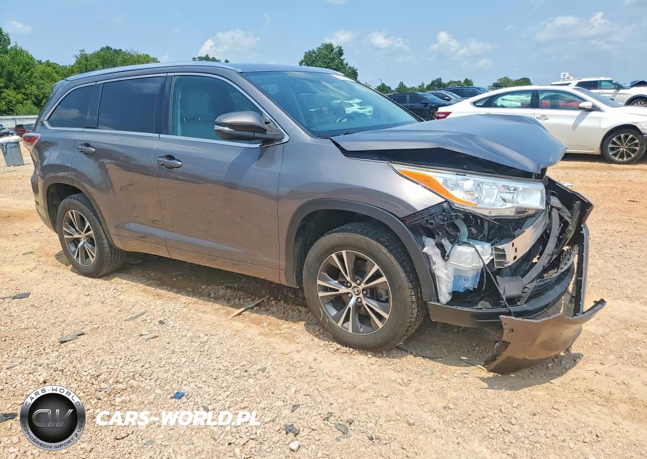2016 Toyota Highlander Xle VIN:5TDKKRFH8GS504713 - 4
