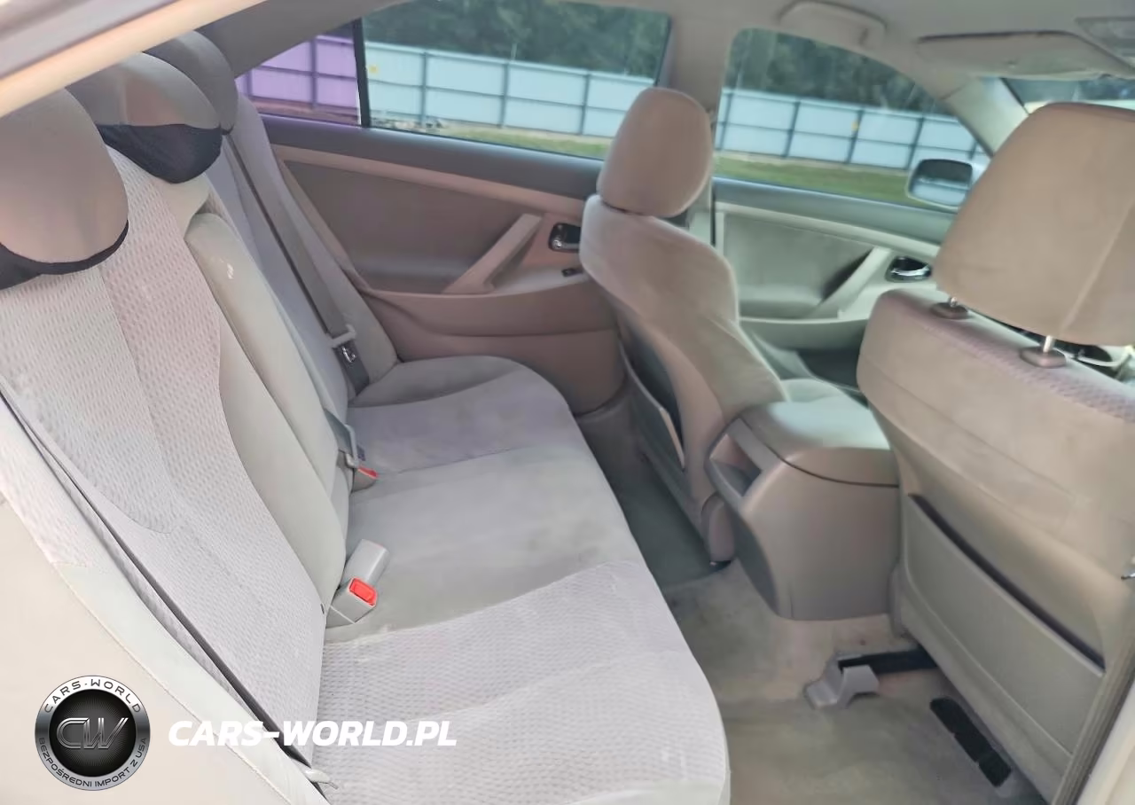2010 Toyota Camry Le VIN:4T1BF3EKXAU087821 - 10