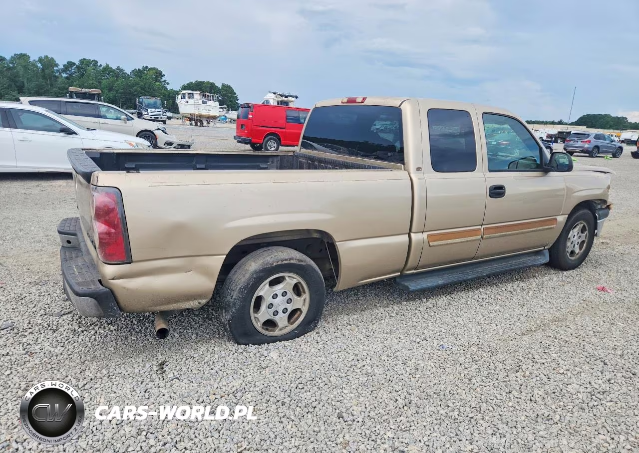 2004 Chevrolet Silverado C1500 VIN:2GCEC19V341147294 - 3