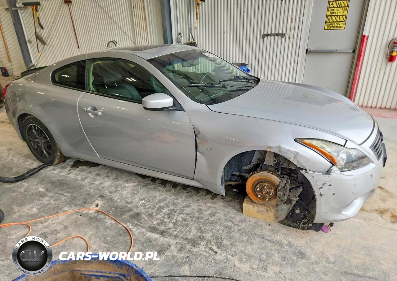 2014 Infiniti Q60 Coupe Base VIN:JN1CV6EL3EM131043 - 4