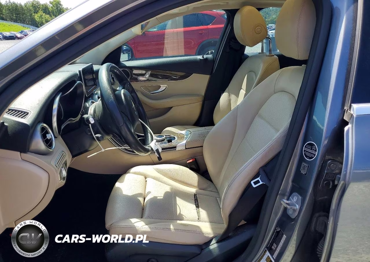 2018 Mercedes-Benz C 300 VIN:55SWF4JB8JU239927 - 7