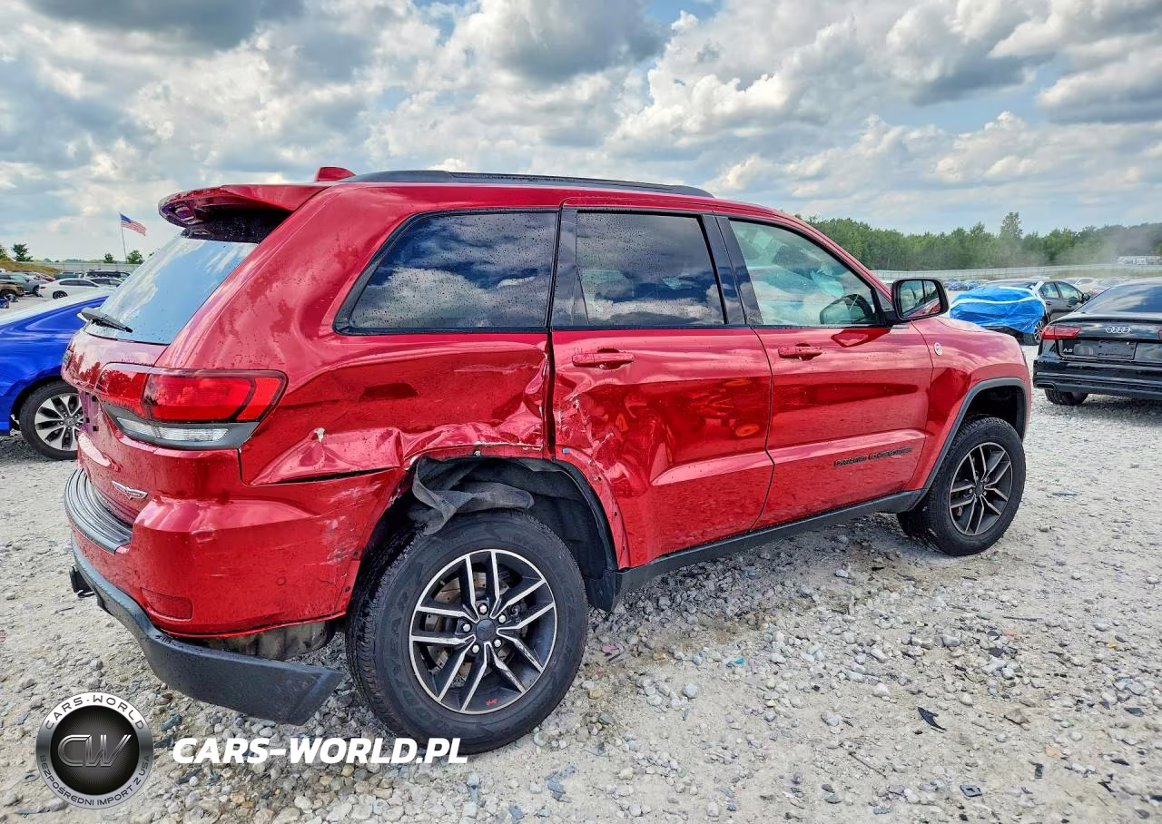 2019 Jeep Grand Cherokee Trailhawk VIN:1C4RJFLG8KC695376 - 3
