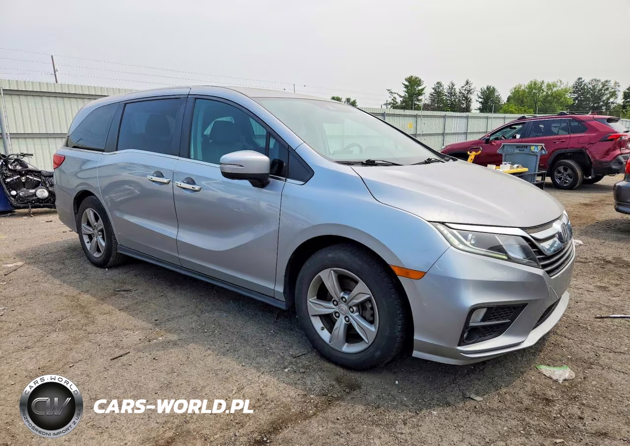 2018 Honda Odyssey Exl VIN:5FNRL6H77JB023653 - 4