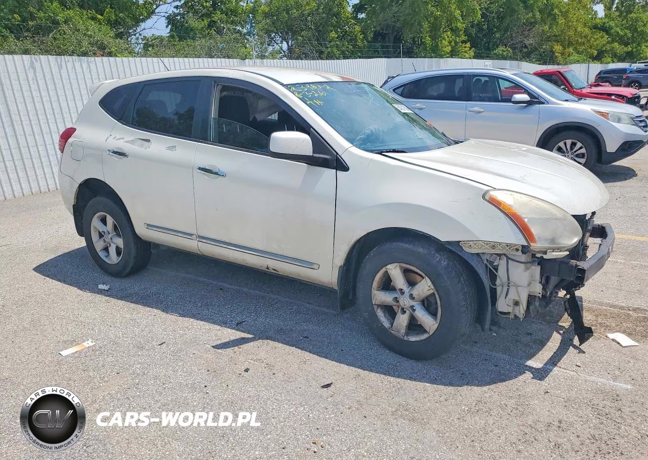 2013 Nissan Rogue S VIN:JN8AS5MT7DW551971 - 4