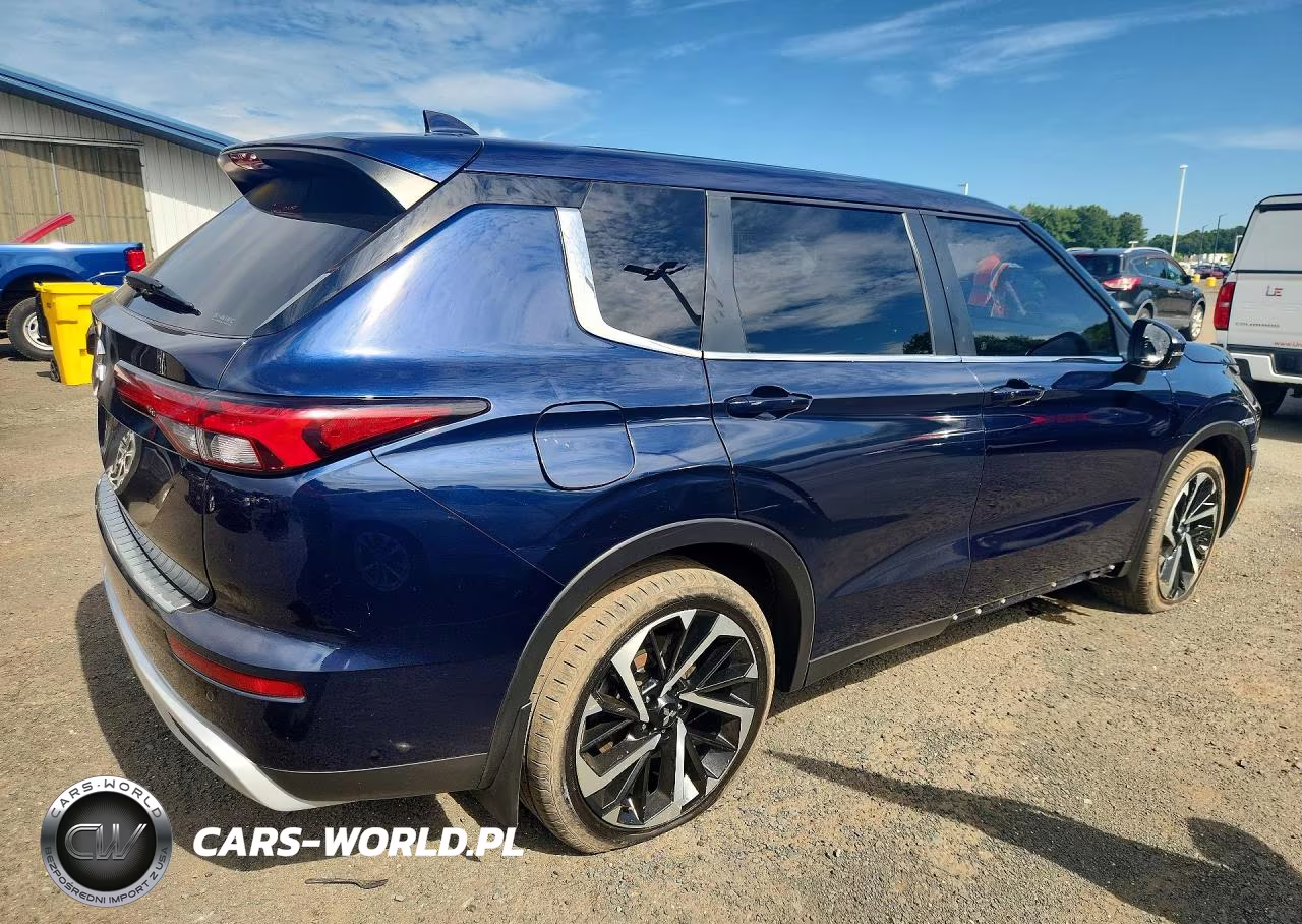 2023 Mitsubishi Outlander Se VIN:JA4J4UA86PZ011170 - 3