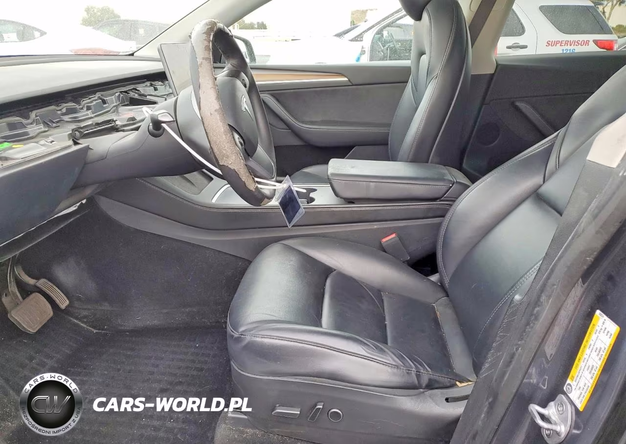 2022 Tesla Model Y VIN:7SAYGDEE9NF559374 - 7