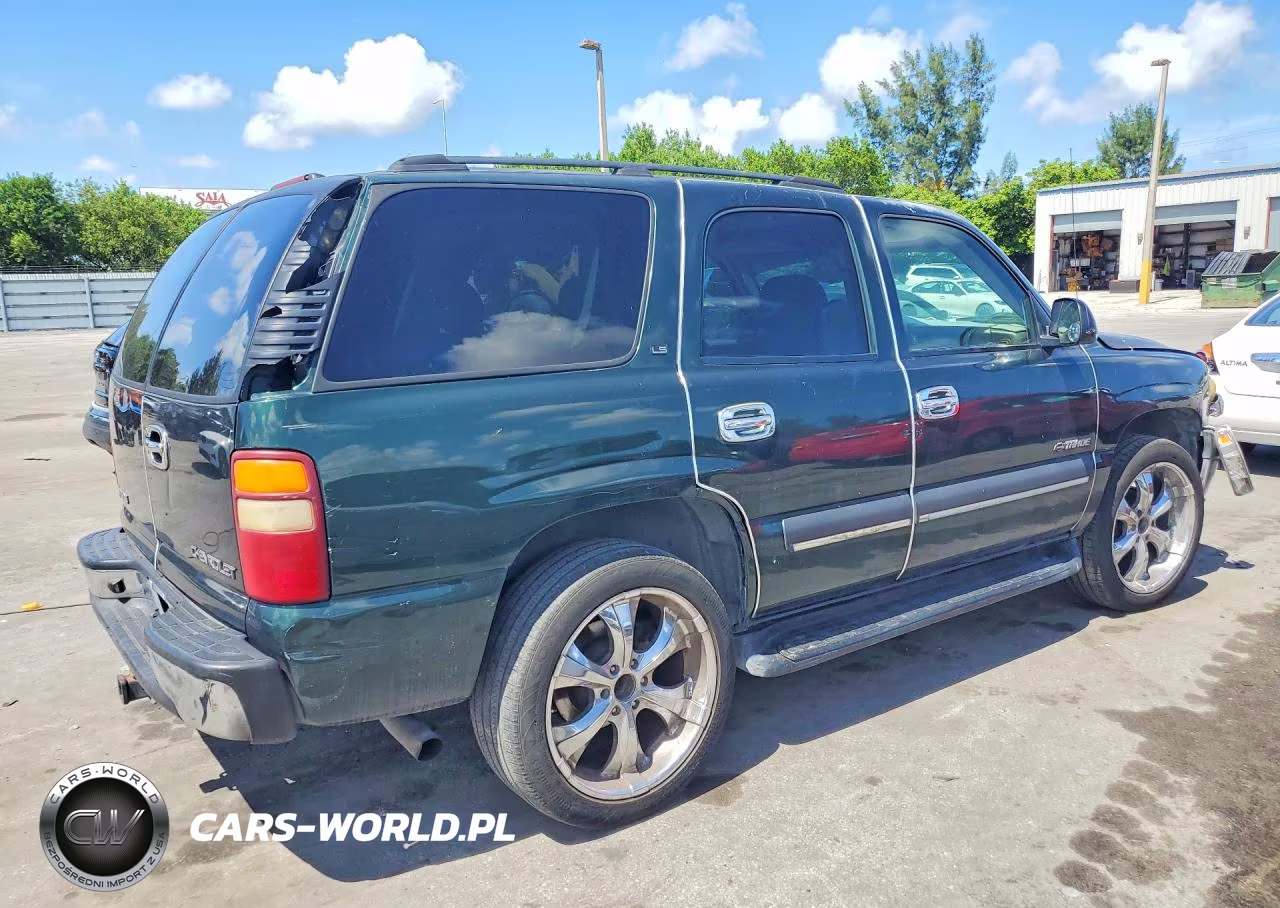 2003 Chevrolet Tahoe C1500 VIN:1GNEC13V63R125084 - 3