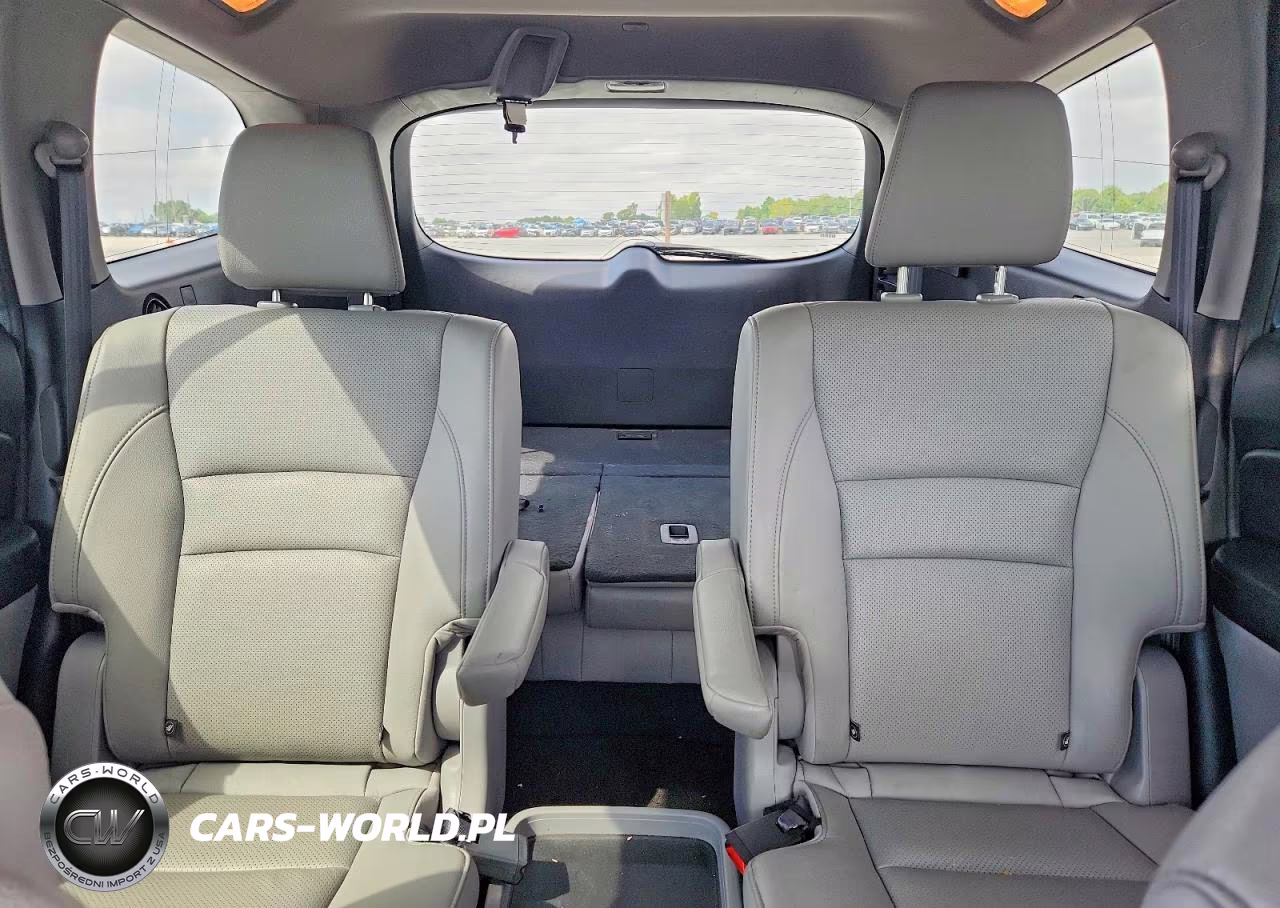 2016 Honda Pilot Elite VIN:5FNYF6H06GB105811 - 10
