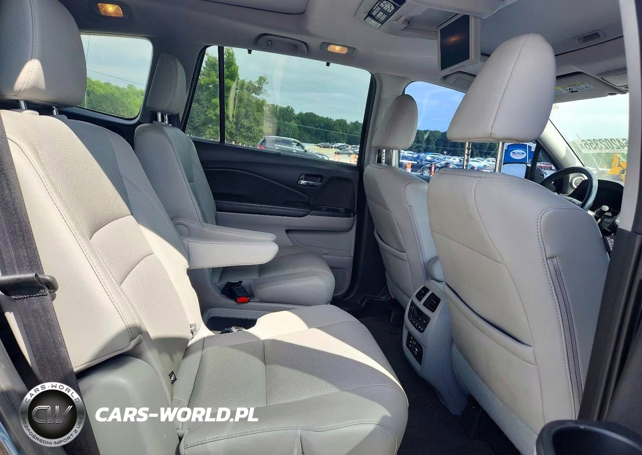 2016 Honda Pilot Elite VIN:5FNYF6H06GB105811 - 11