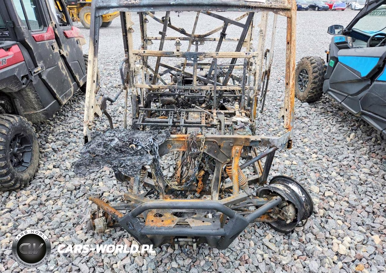 2024 Can-Am Defender Utility Vehicle VIN:3JBUCAX45RK002097 - 7
