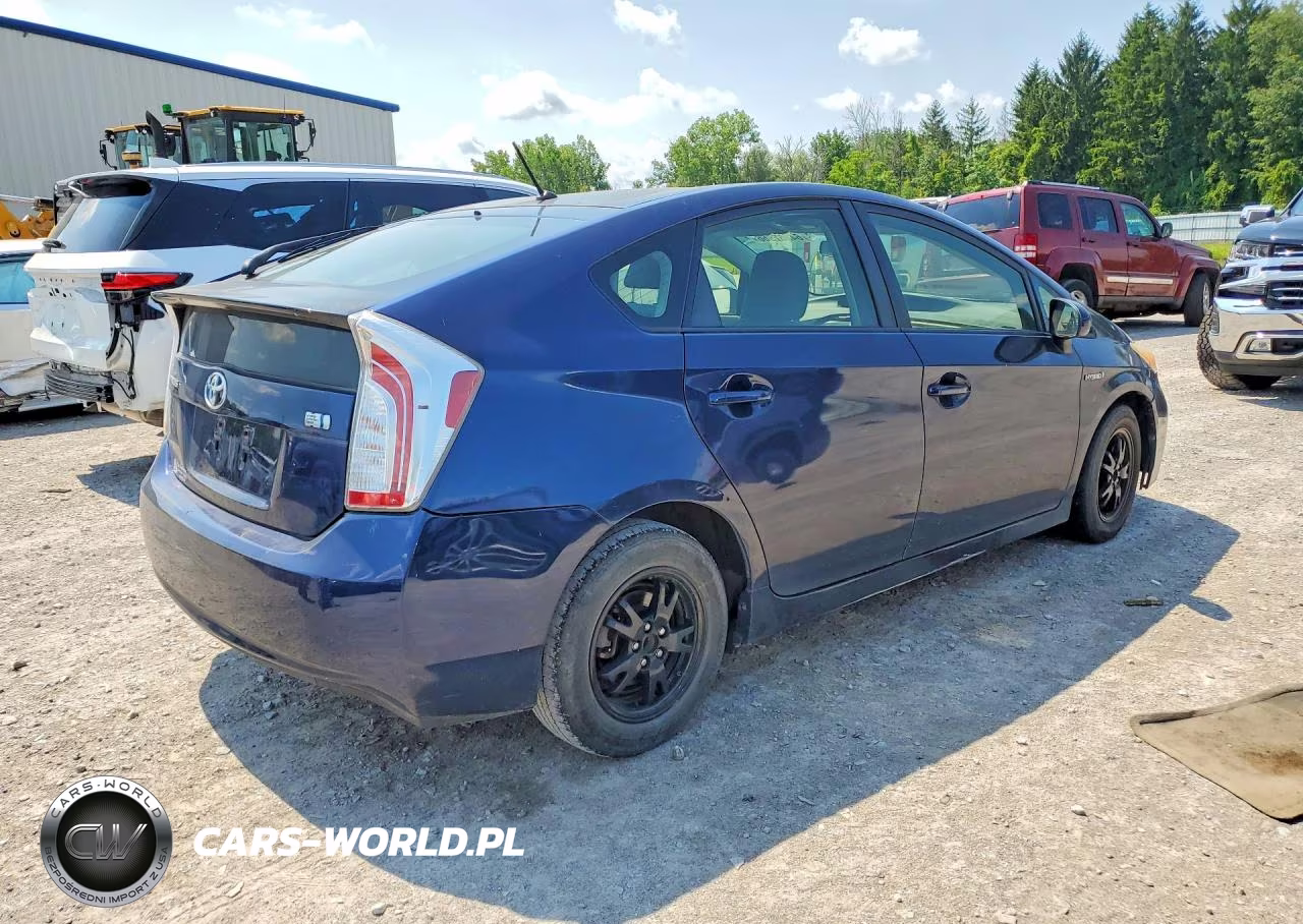 2012 Toyota Prius Two VIN:JTDKN3DU1C1586778 - 3