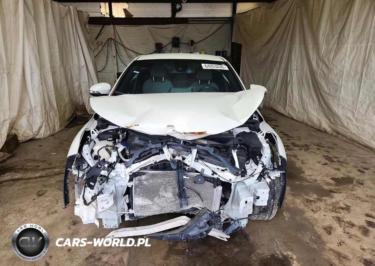 2019 Toyota C-Hr Xle VIN:NMTKHMBX8KR100400 - 5
