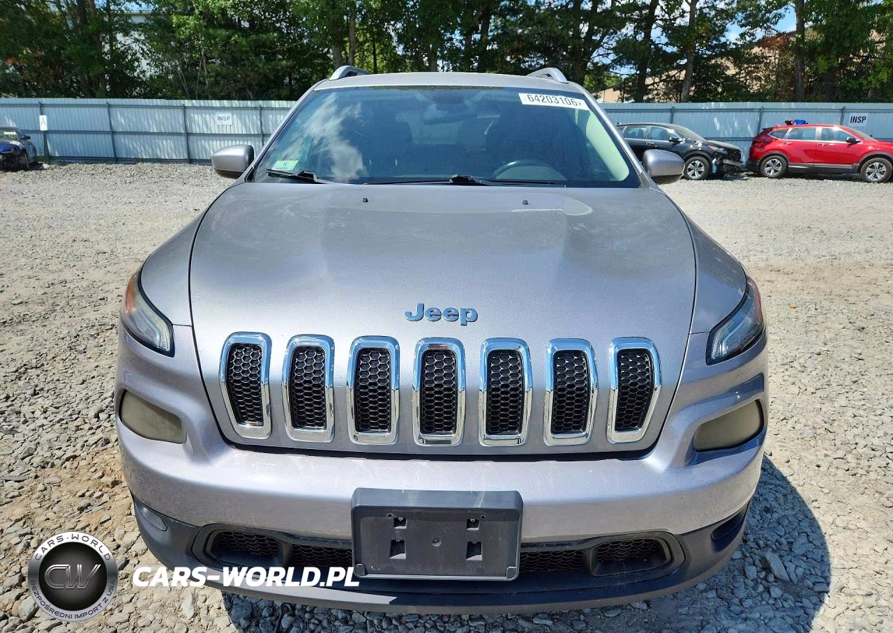 2015 Jeep Cherokee Latitude VIN:1C4PJMCB9FW715378 - 5