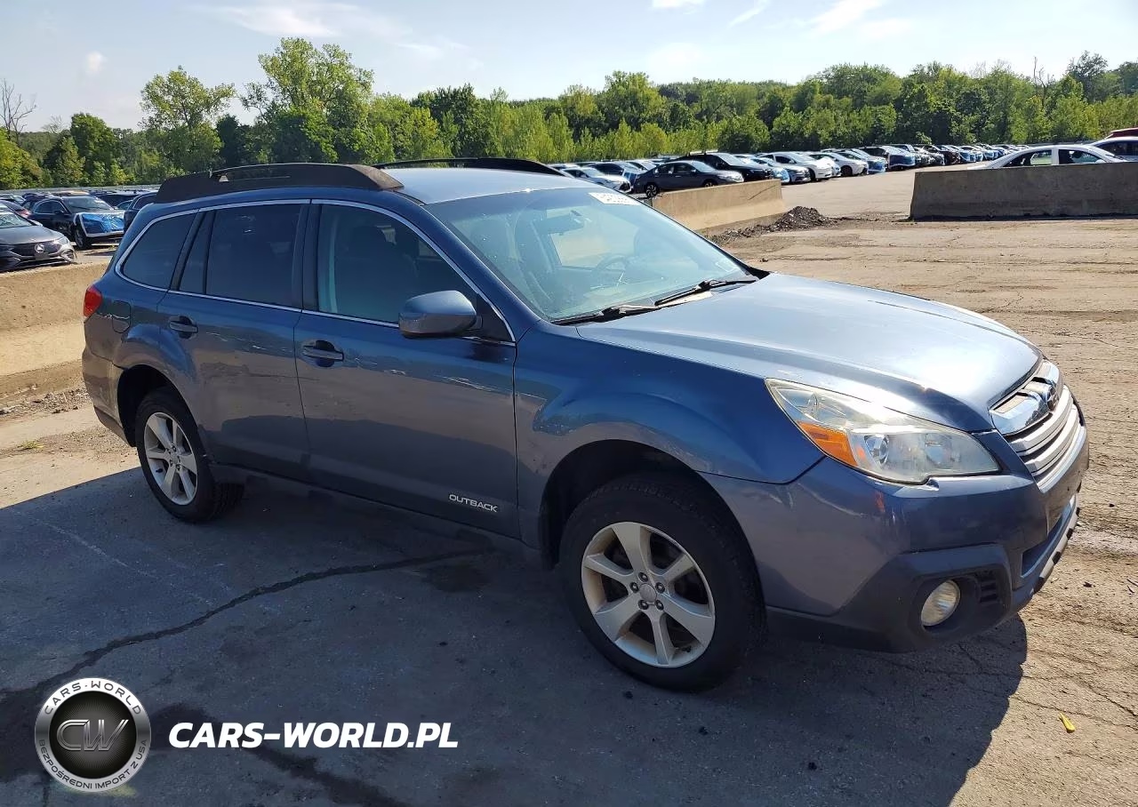 2013 Subaru Outback 2.5I Premium VIN:4S4BRBCC9D3268612 - 4