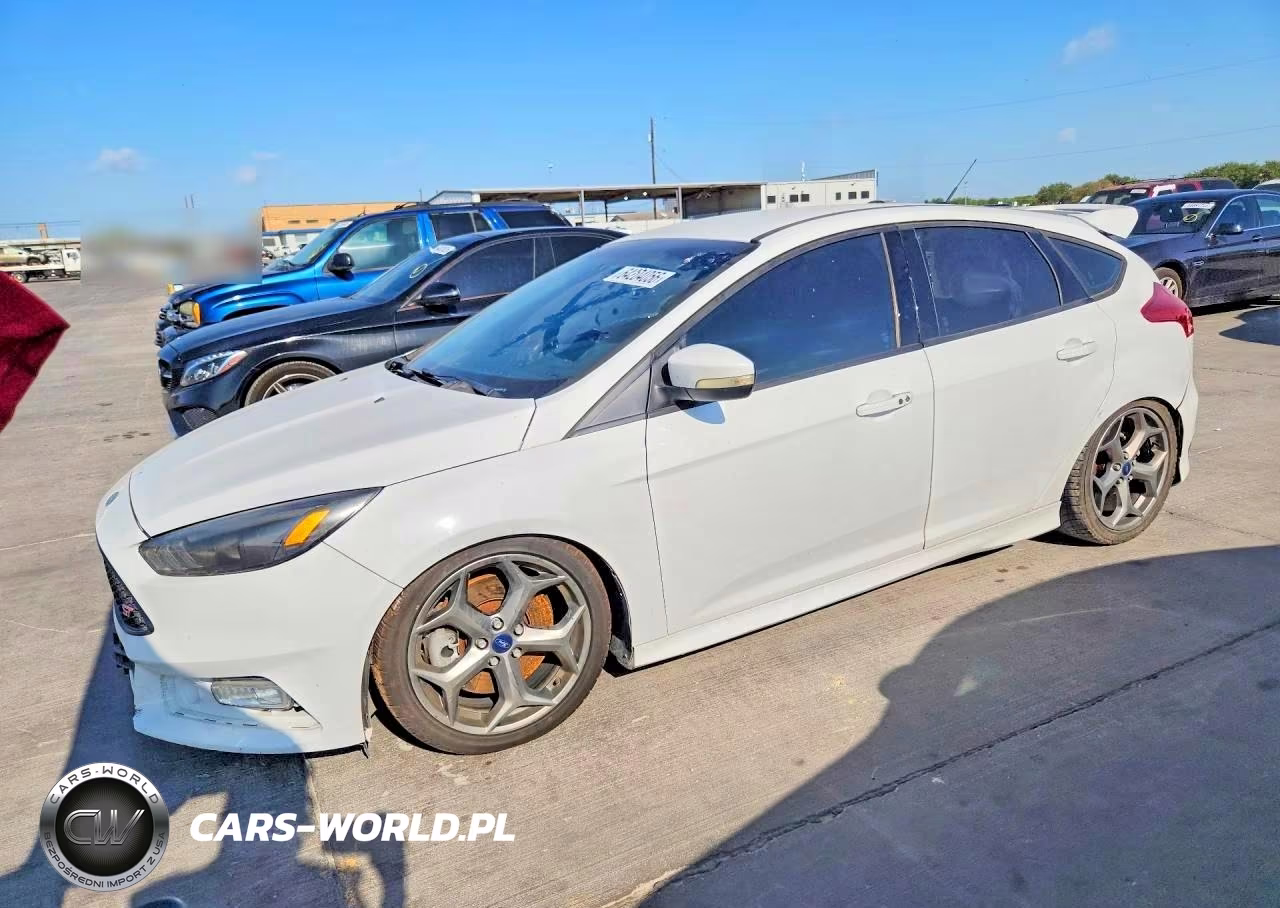2018 Ford Focus St – zdjęcie 1 z 12