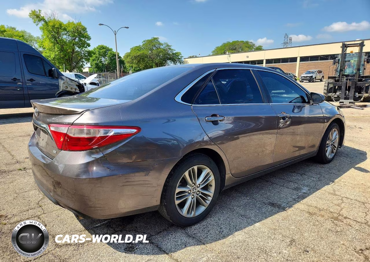 2015 Toyota Camry Se VIN:4T1BF1FK8FU949167 - 3