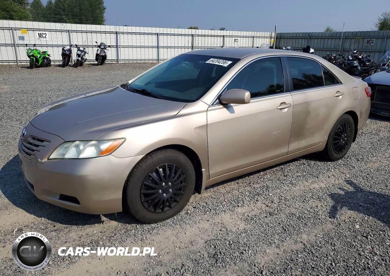 2009 Toyota Camry Le – zdjęcie 1 z 12