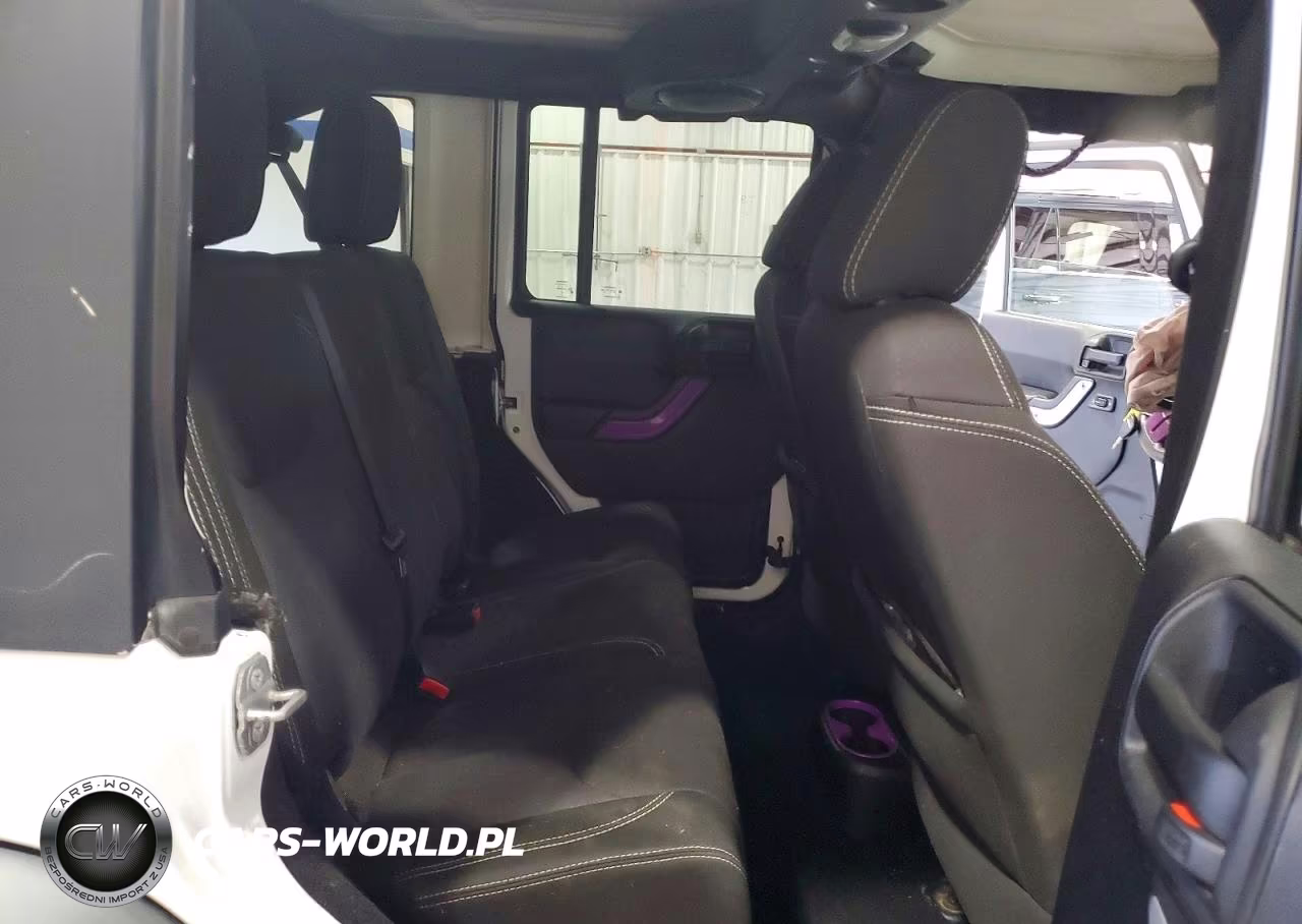 2014 Jeep Wrangler Unlimited Rubicon VIN:1C4BJWFG7EL241119 - 10