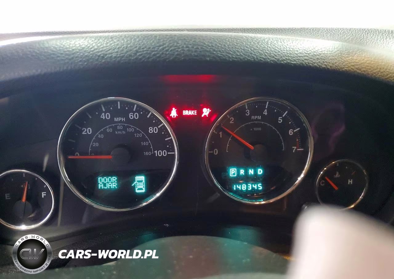 2014 Jeep Wrangler Unlimited Rubicon VIN:1C4BJWFG7EL241119 - 9