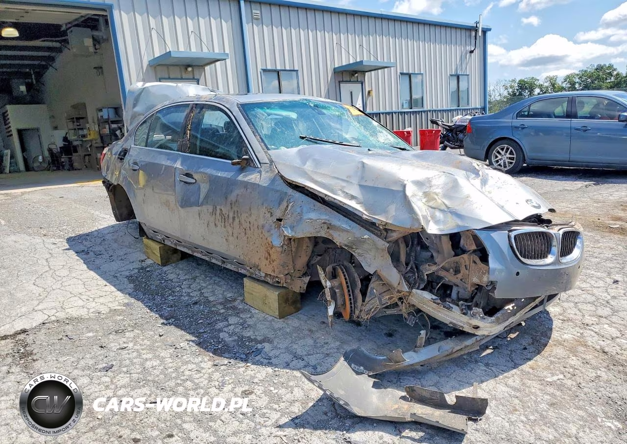 2007 BMW 530 Xi VIN:WBANF73527CU28601 - 4