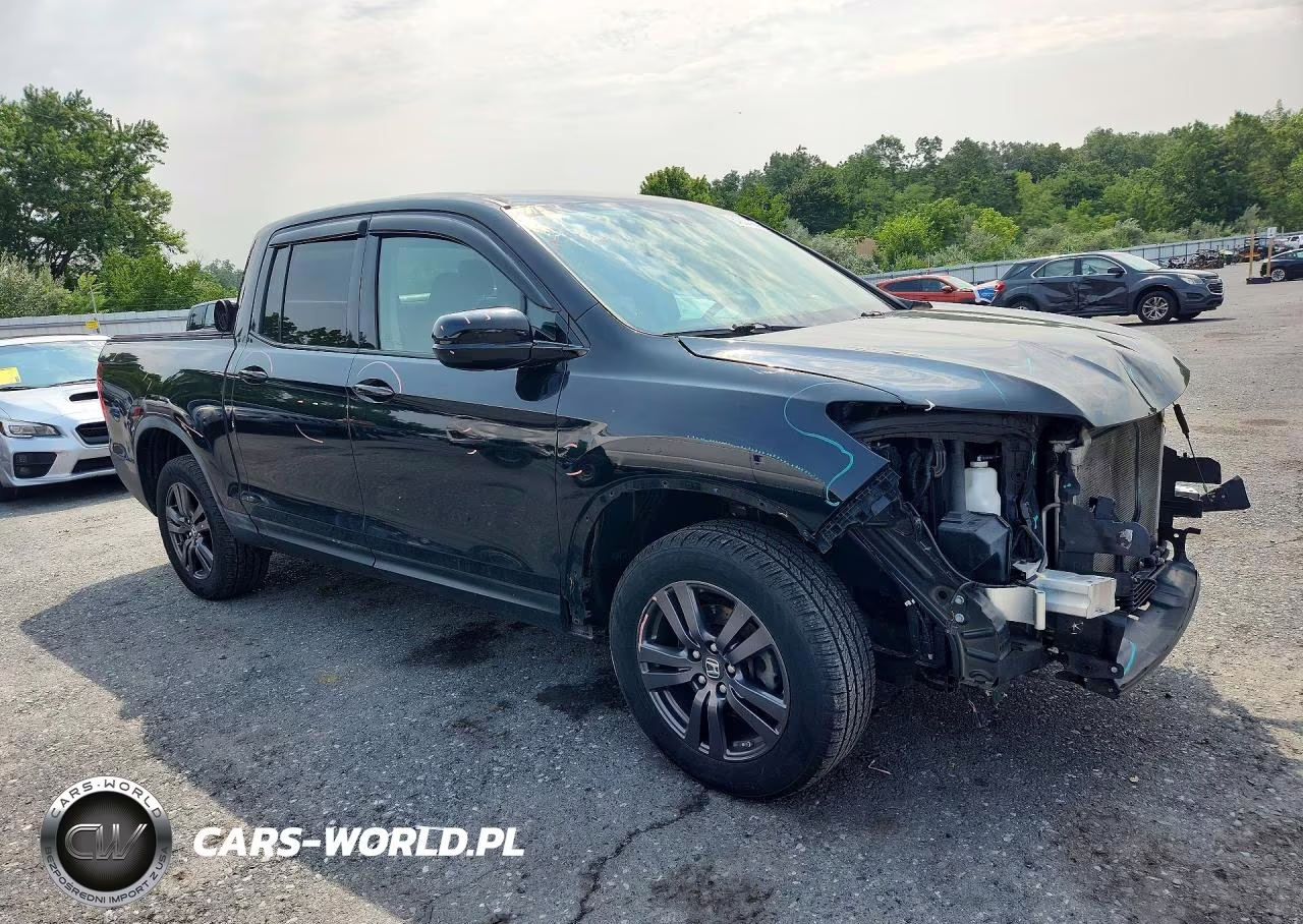 2017 Honda Ridgeline Sport VIN:5FPYK3F1XHB012790 - 4
