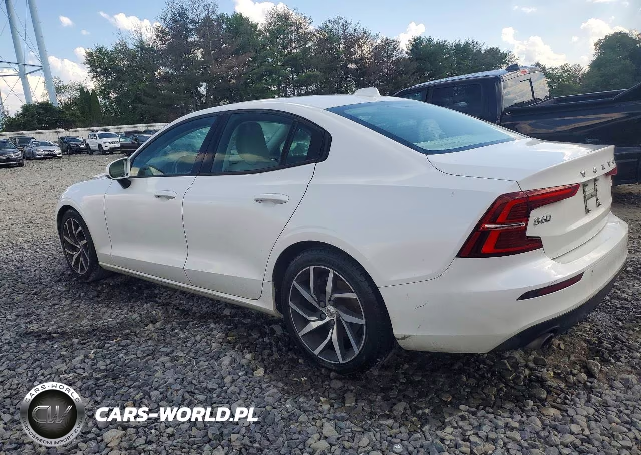 2019 Volvo S60 T5 Momentum VIN:7JR102FK6KG013677 - 2