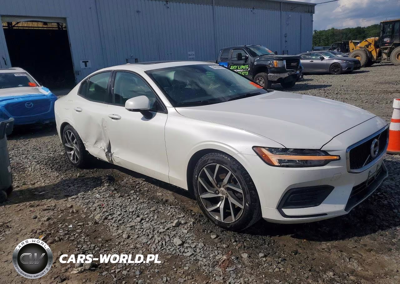 2019 Volvo S60 T5 Momentum VIN:7JR102FK6KG013677 - 4