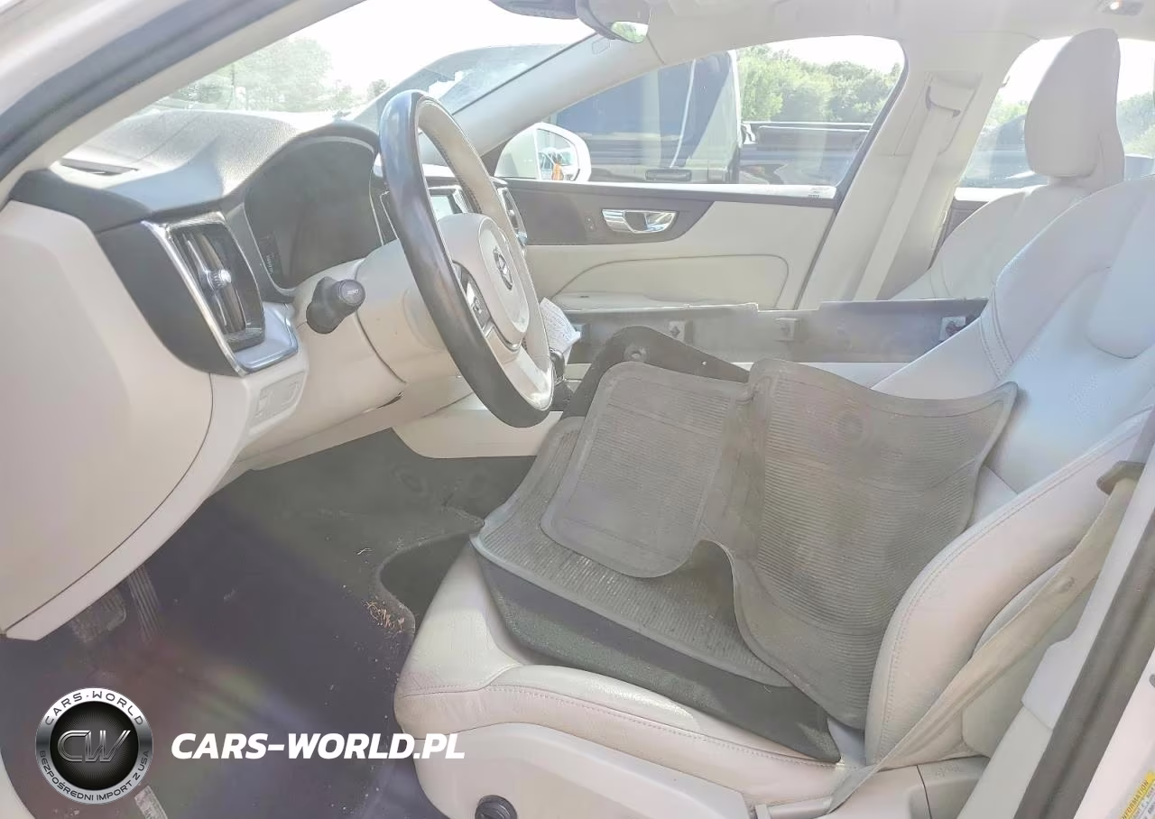 2019 Volvo S60 T5 Momentum VIN:7JR102FK6KG013677 - 7