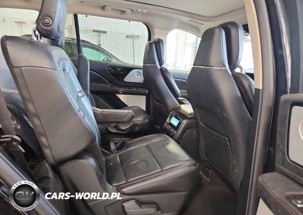 2020 Lincoln Aviator Grand Touring VIN:5LMYJ8XYXLGL37094 - 11