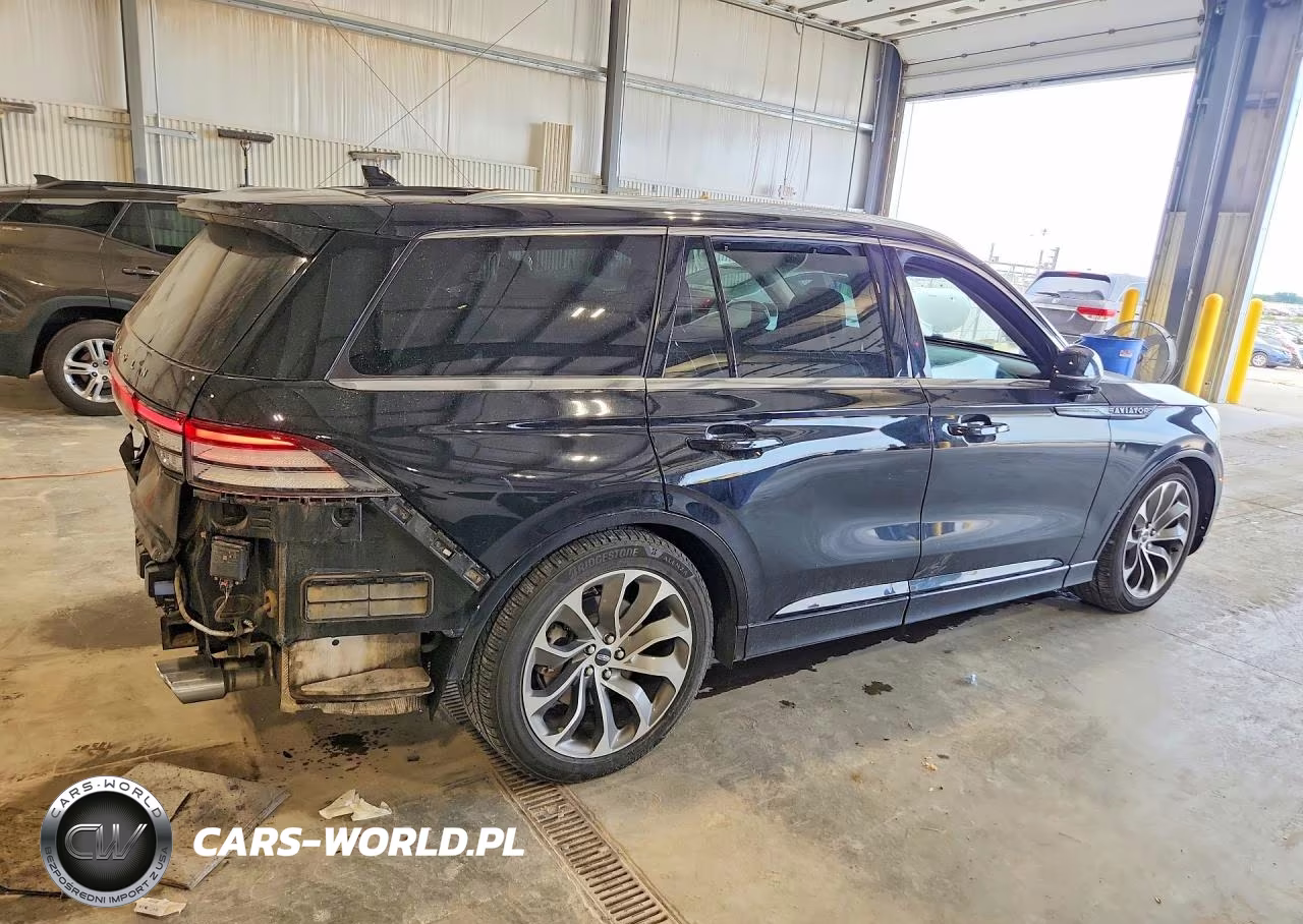 2020 Lincoln Aviator Grand Touring VIN:5LMYJ8XYXLGL37094 - 3
