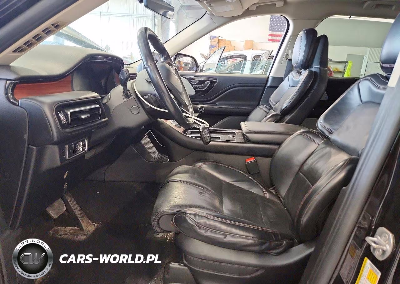 2020 Lincoln Aviator Grand Touring VIN:5LMYJ8XYXLGL37094 - 7