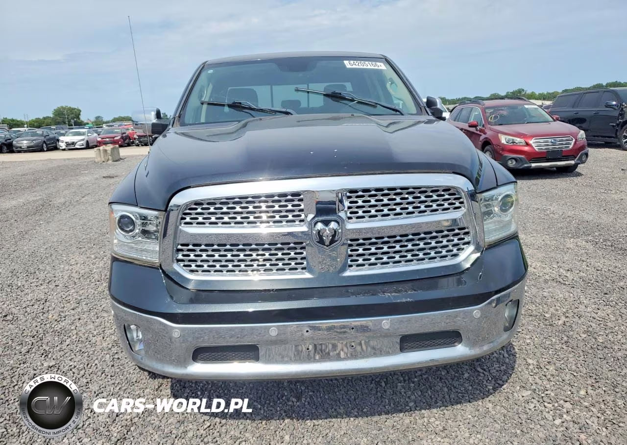 2017 Ram 1500 Laramie VIN:1C6RR7NM3HS877655 - 5