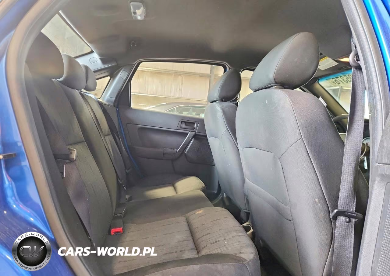 2010 Ford Focus Se VIN:1FAHP3FN6AW266436 - 10