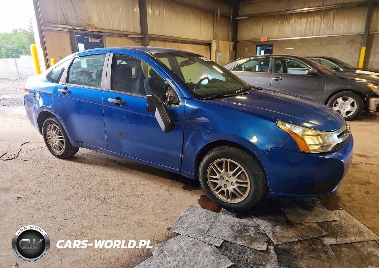 2010 Ford Focus Se VIN:1FAHP3FN6AW266436 - 4