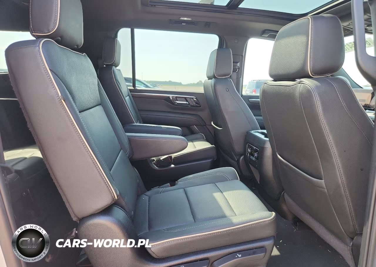 2025 Chevrolet Suburban K1500 Premier VIN:1GNS6FRD7SR128774 - 11