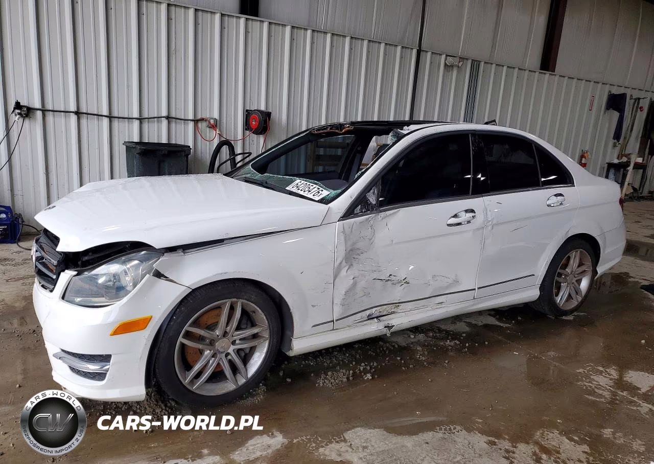 2014 Mercedes-Benz C 300 4Matic – zdjęcie 1 z 13