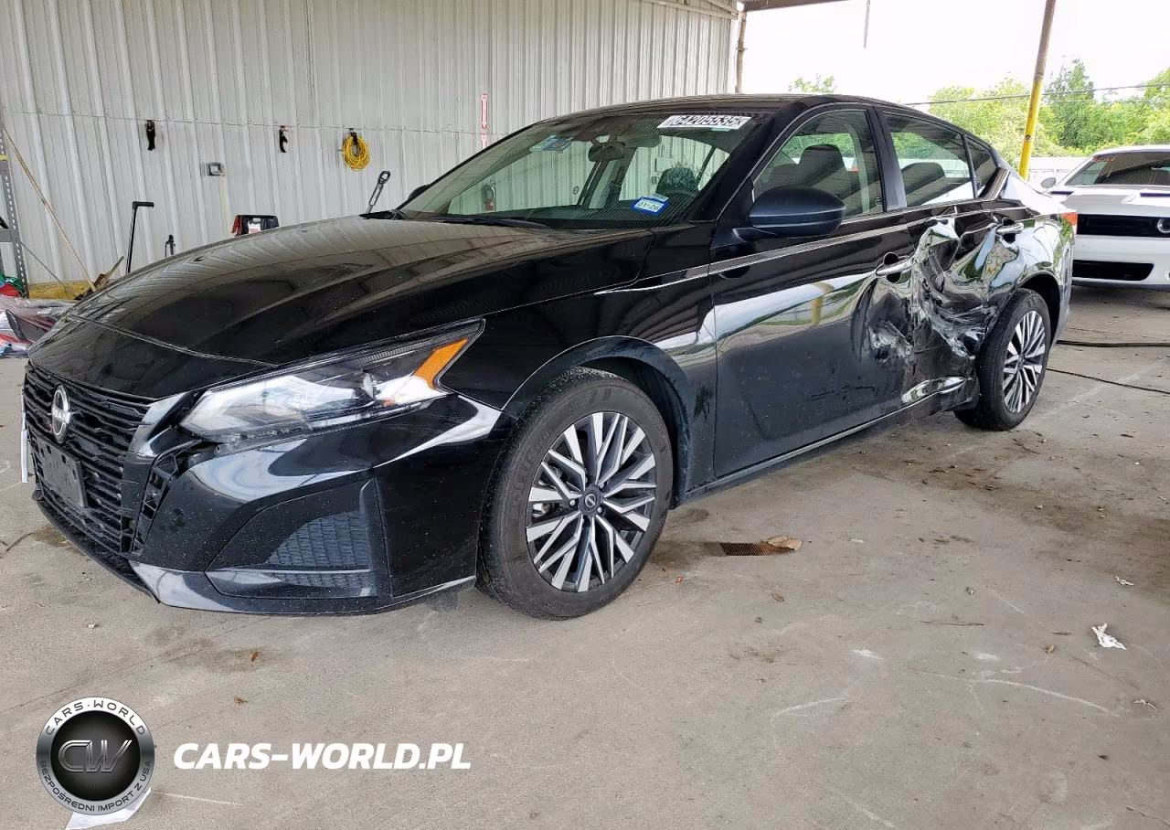 2024 Nissan Altima Sv