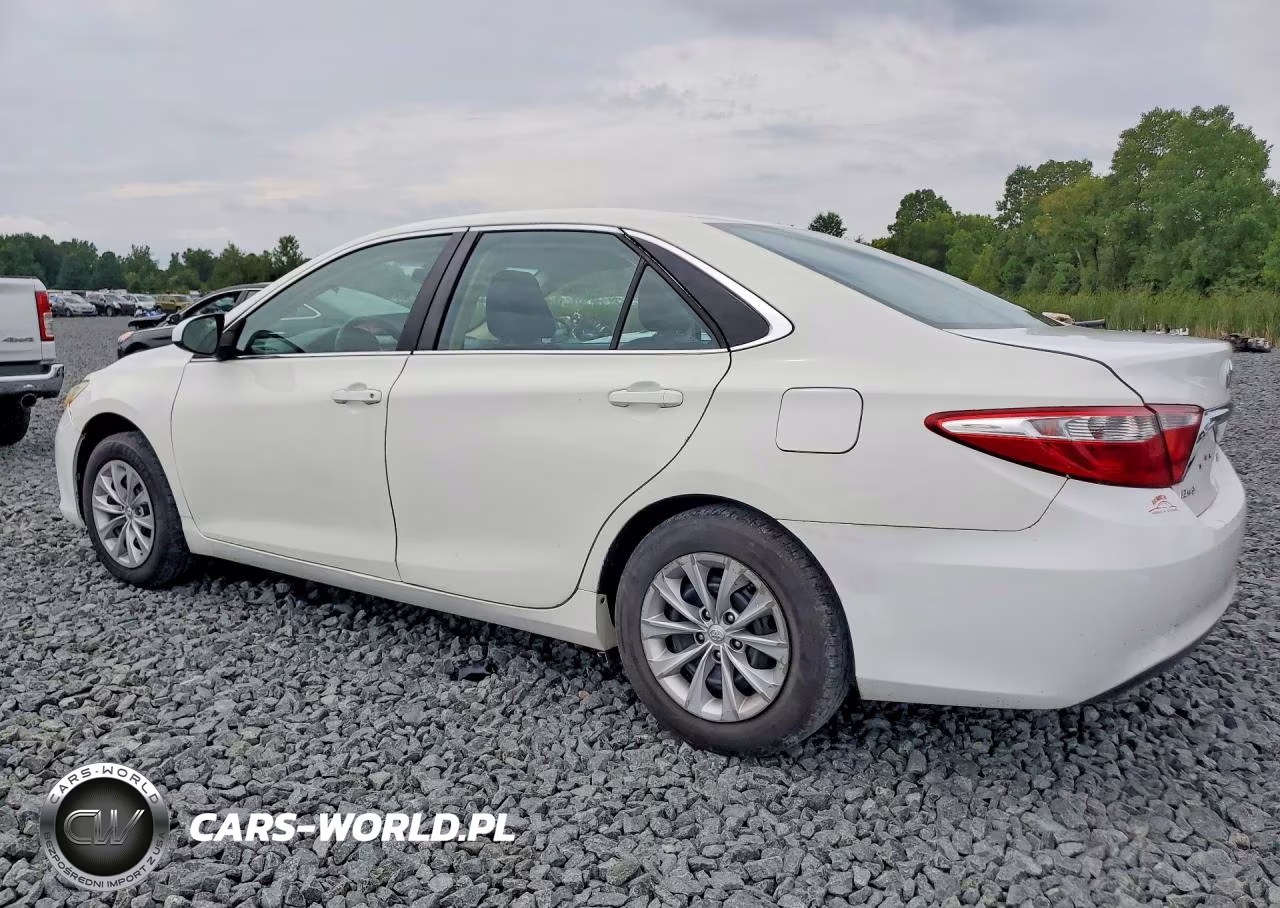 2017 Toyota Camry Le VIN:4T1BF1FK4HU688980 - 2