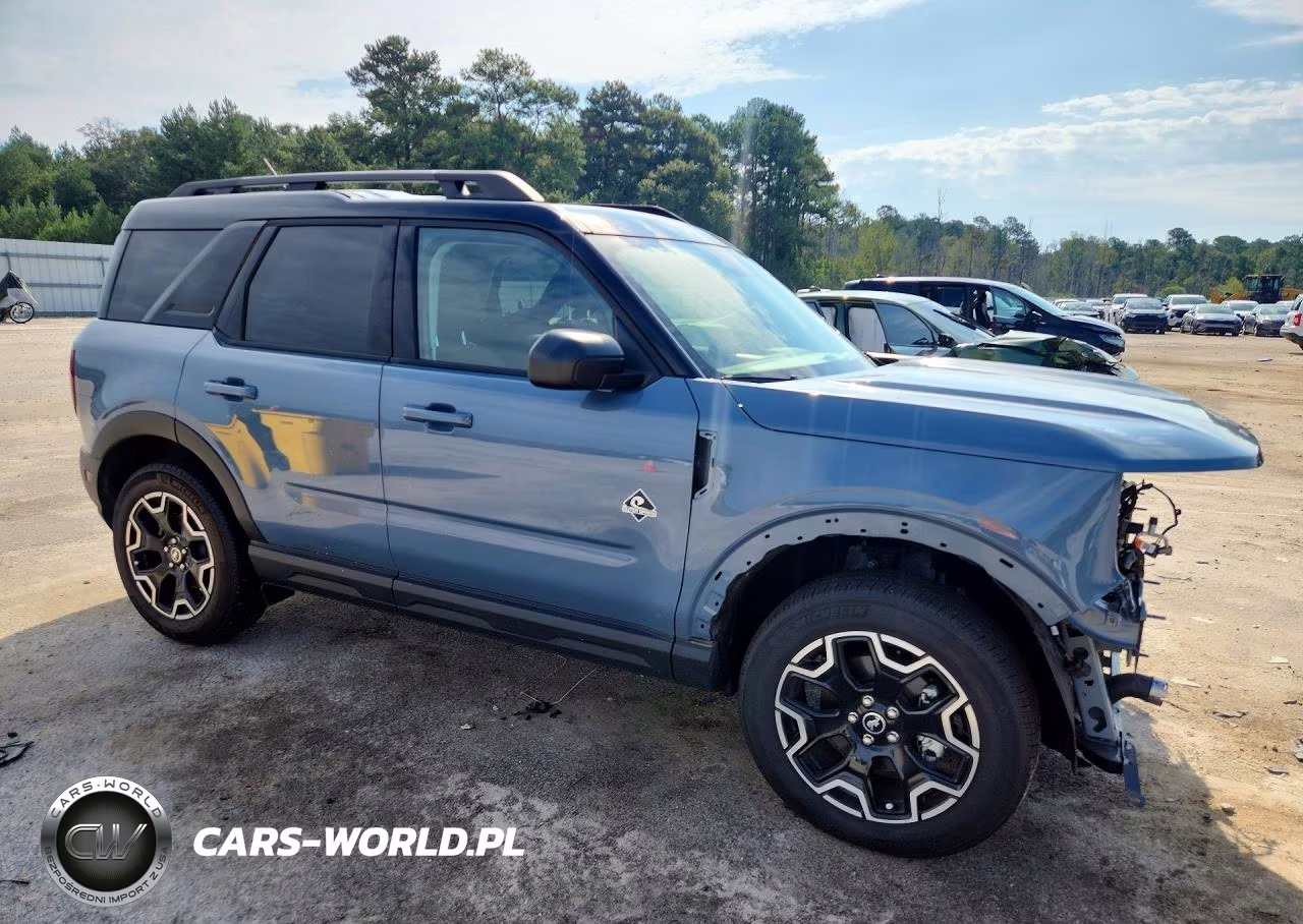 2025 Ford Bronco Sport Outer Banks VIN:3FMCR9CN6SRE36638 - 4