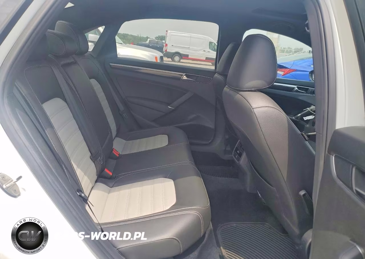 2018 Volkswagen Passat Gt VIN:1VWJM7A34JC035115 - 10