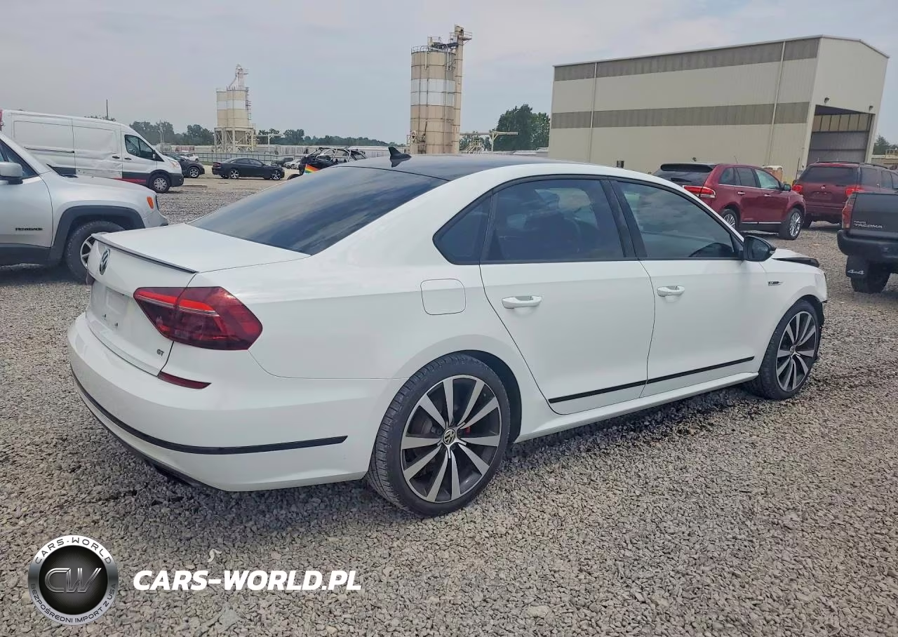 2018 Volkswagen Passat Gt VIN:1VWJM7A34JC035115 - 3
