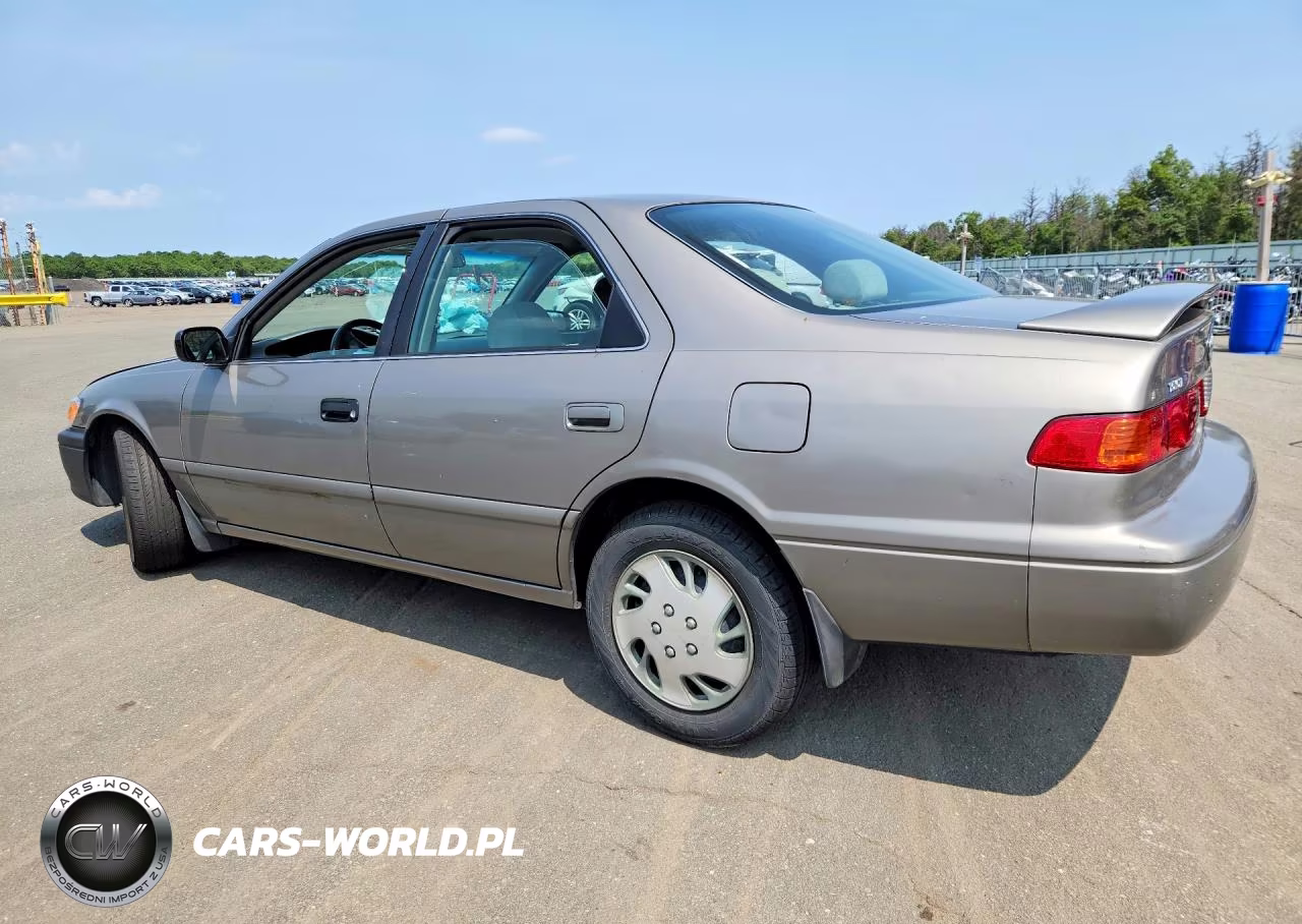 2001 Toyota Camry Le VIN:4T1BG22KX1U086695 - 2