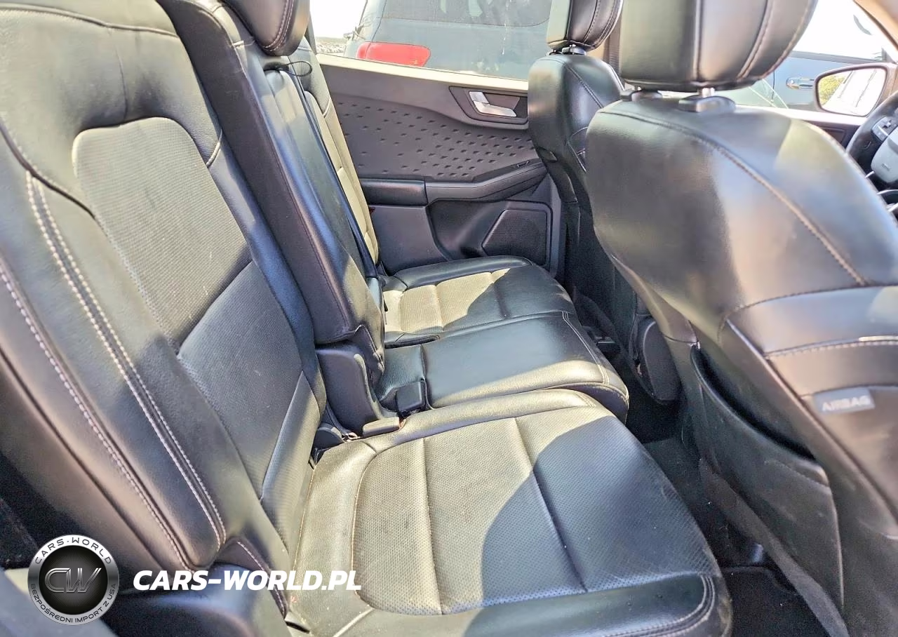 2020 Ford Escape Titanium VIN:1FMCU9J94LUB16698 - 11