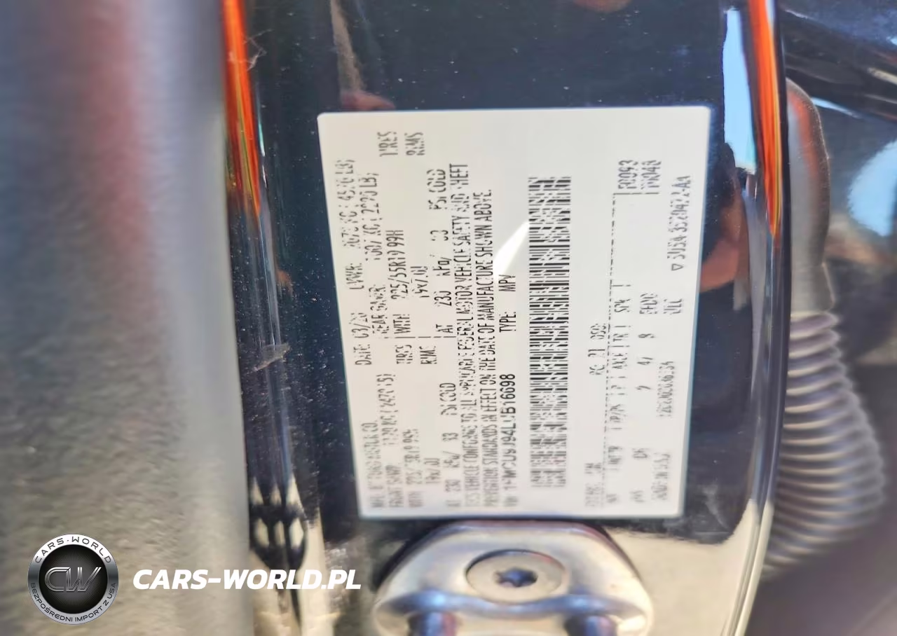 2020 Ford Escape Titanium VIN:1FMCU9J94LUB16698 - 13