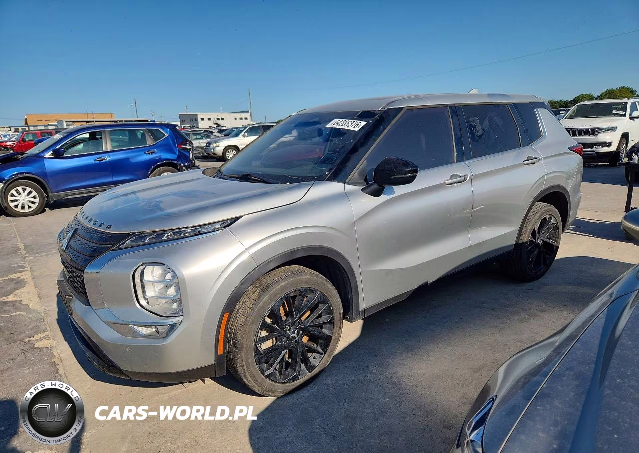 2022 Mitsubishi Outlander Se – zdjęcie 1 z 13