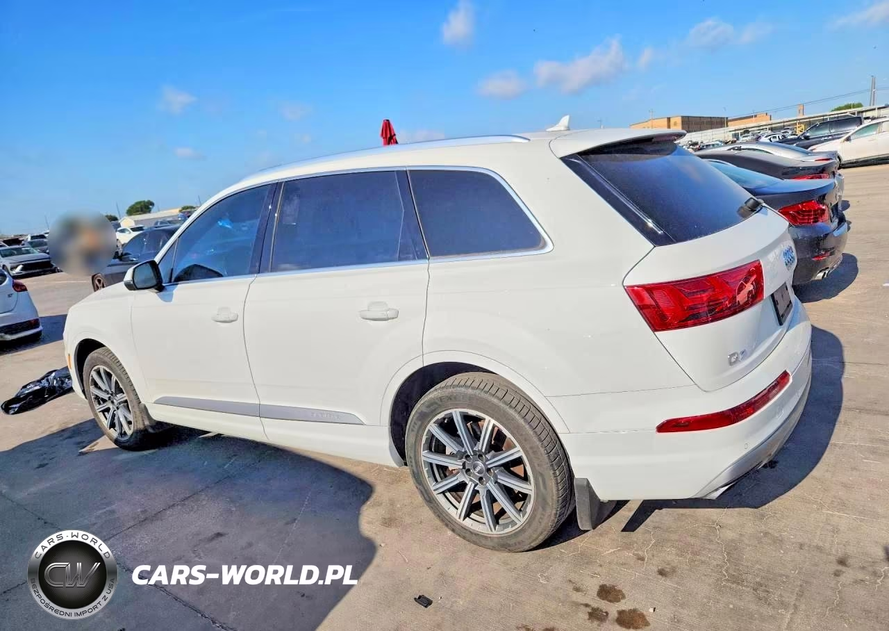 2017 Audi Q7 Prestige VIN:WA1VAAF75HD041011 - 2
